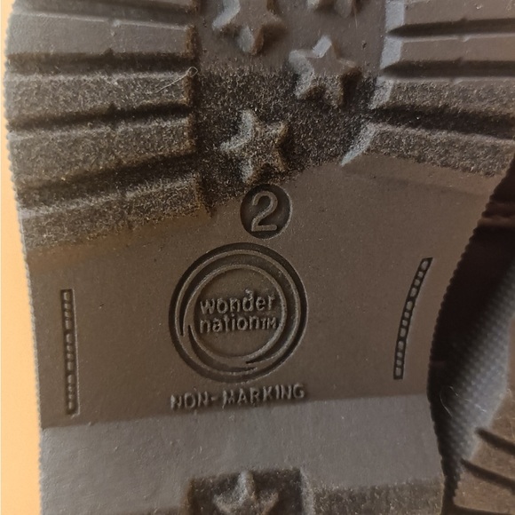 Wonder Nation Black Kids Boots with Cat Face - Picture 10 of 10